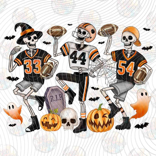 HLW 2117 - SKELETON FOOTBALL PLAYERS